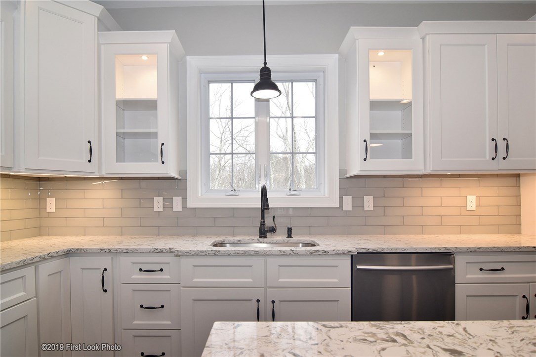 74 Cedar Forest Road Smithfield, RI 02917 - Photo 12 of 40 Gallery Image 12