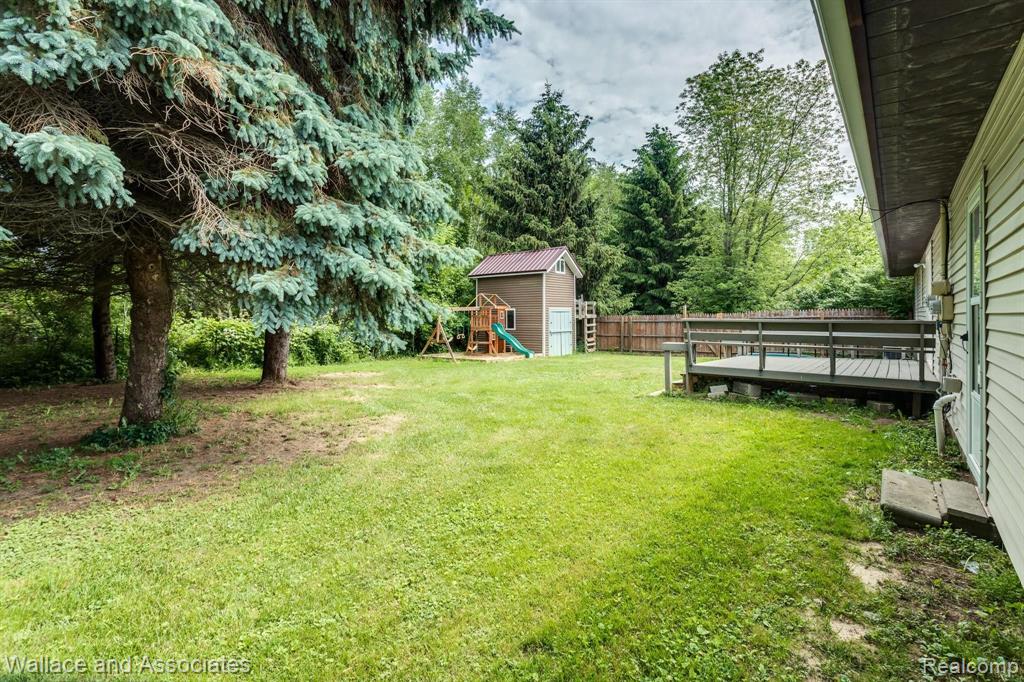 6881 County Farm Road Lexington, MI 48450 - Photo 8 of 35