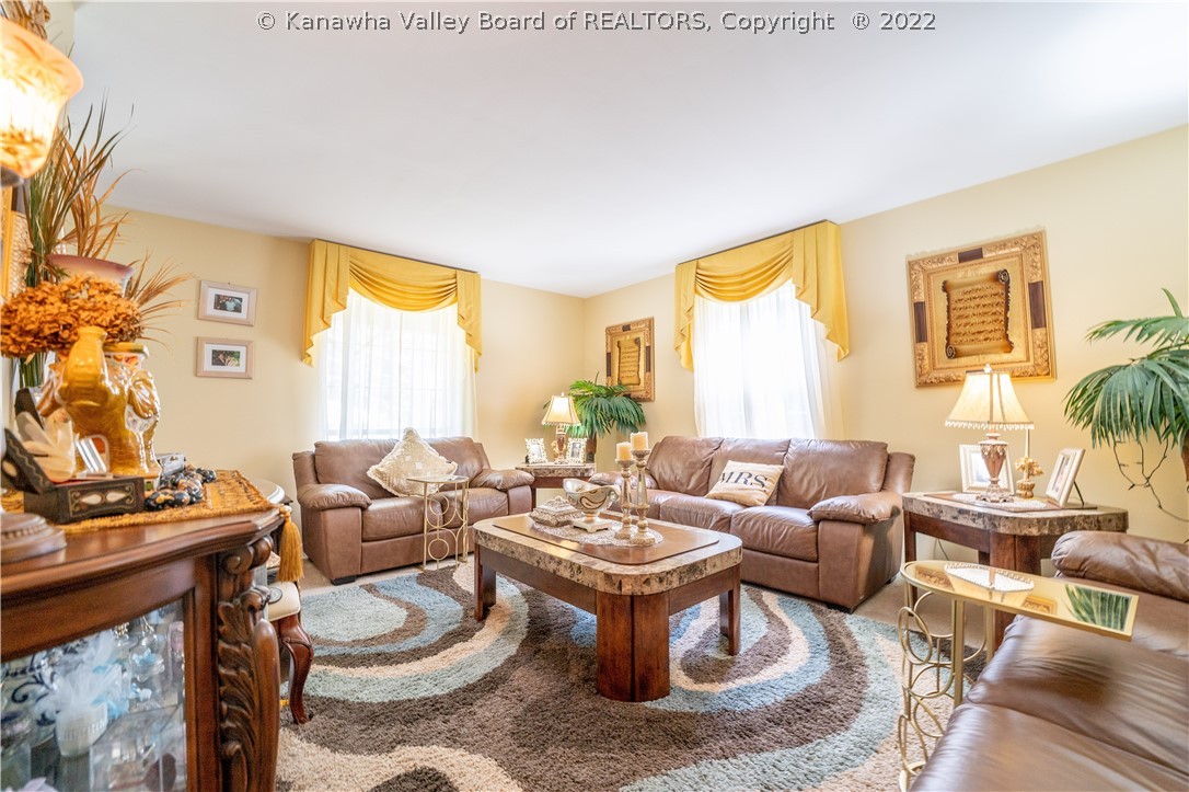 1761 Huber Road Charleston, WV 25314 - Photo 6 of 37 Gallery Image 6