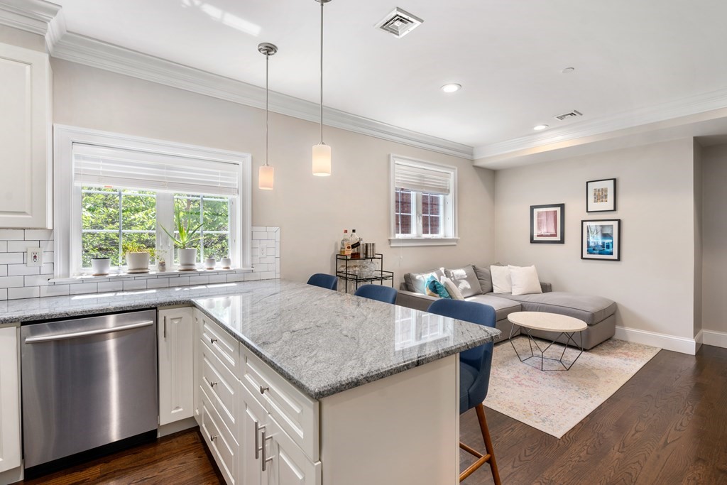 3 Monmouth Street, Unit 2 Boston, MA 02128 - Photo 4 of 15