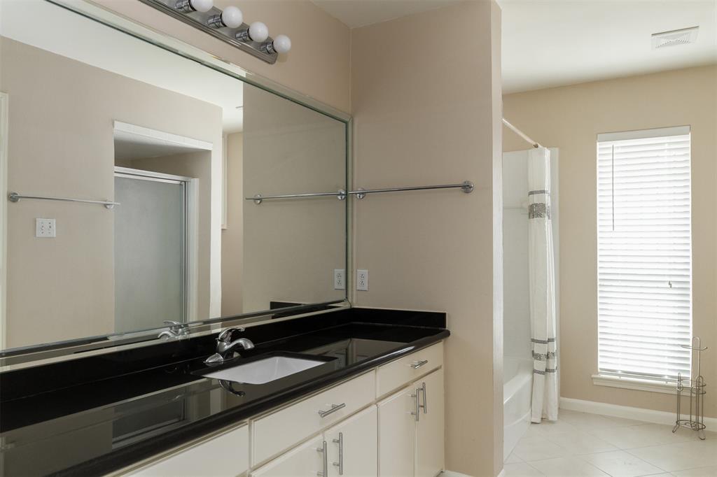 5201 Ledgestone Drive Fort Worth, TX 76132 - Photo 7 of 9