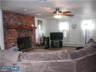 606 Beaumont Road Fairless Hills, PA 19030 - Photo 4 of 9 Gallery Image 4