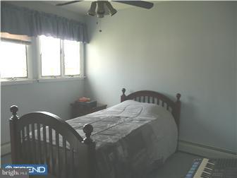 606 Beaumont Road Fairless Hills, PA 19030 - Photo 6 of 9 Gallery Image 6
