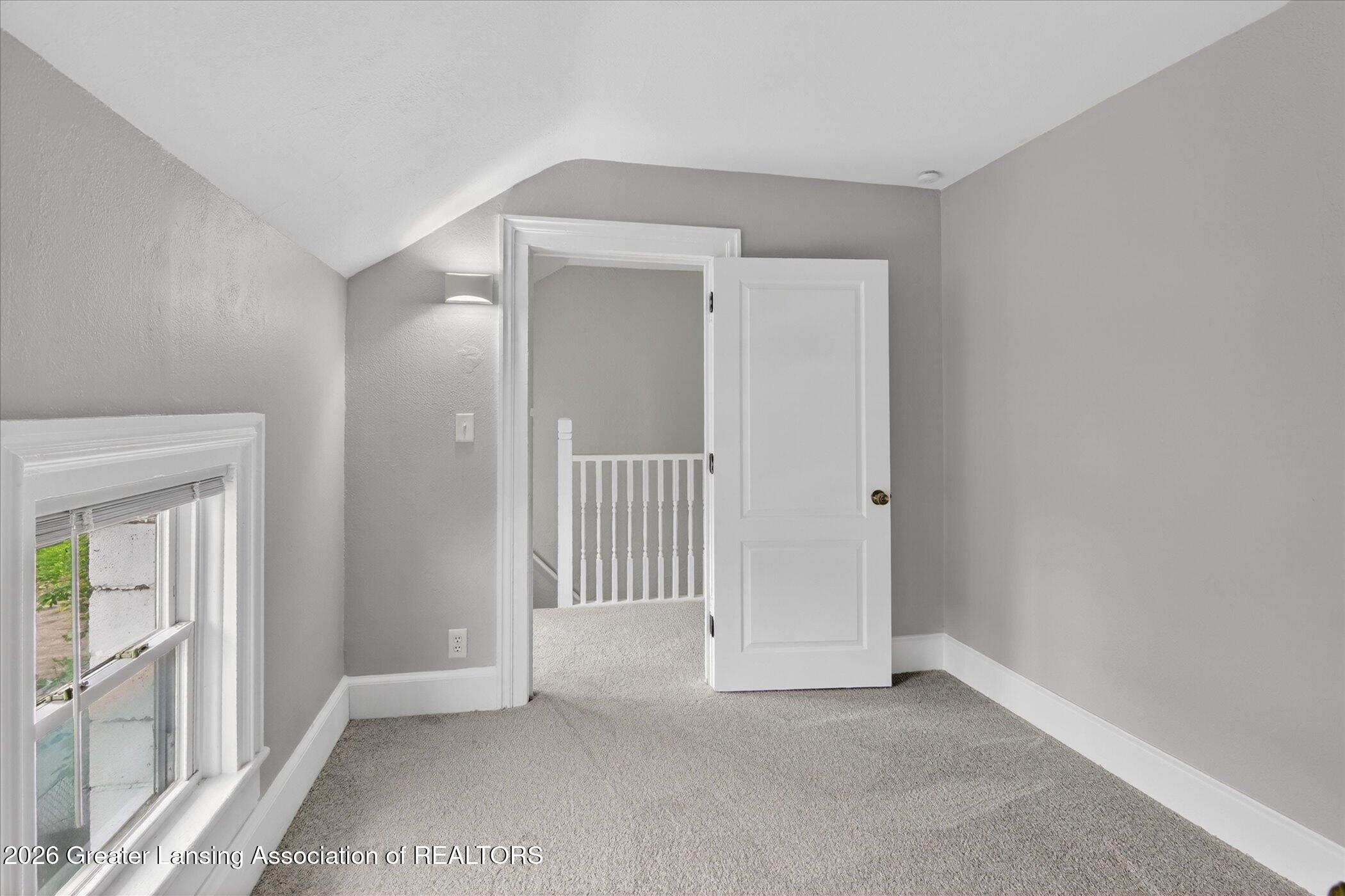513 North Waterloo Avenue Jackson, MI 49201 - Photo 29 of 40 30-513-N-Waterloo-Ave-WindowStill