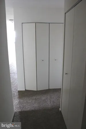 $1,700 | 1420-00 Locust Street, Unit 28J, Philadelphia, PA 19102