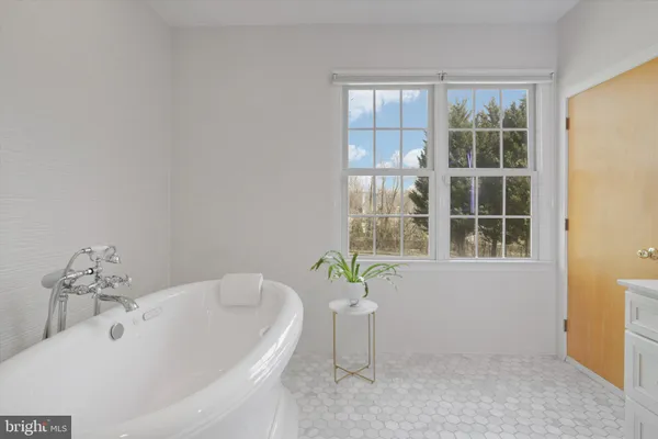 $2,900,000 | 11409 Highland Farm Court, Potomac, MD 20854