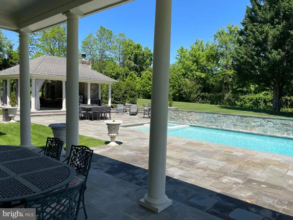 $2,900,000 | 11409 Highland Farm Court, Potomac, MD 20854