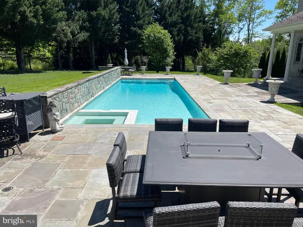$2,900,000 | 11409 Highland Farm Court, Potomac, MD 20854
