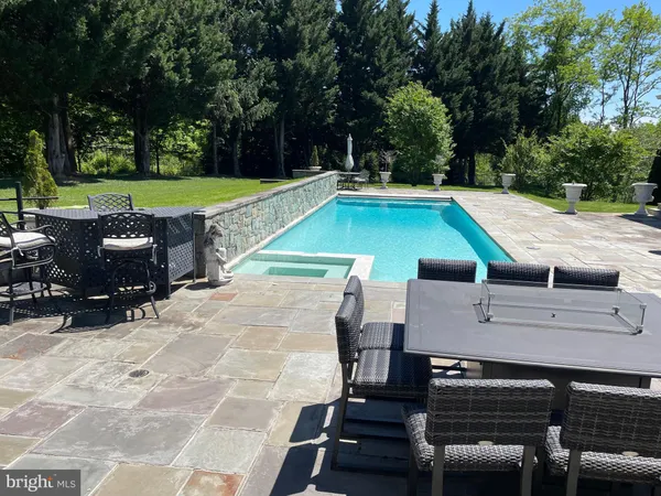 $2,900,000 | 11409 Highland Farm Court, Potomac, MD 20854