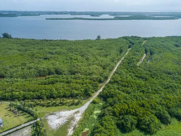 $675,000 | 8372 Beagle Terrace, Vero Beach, FL 32967
