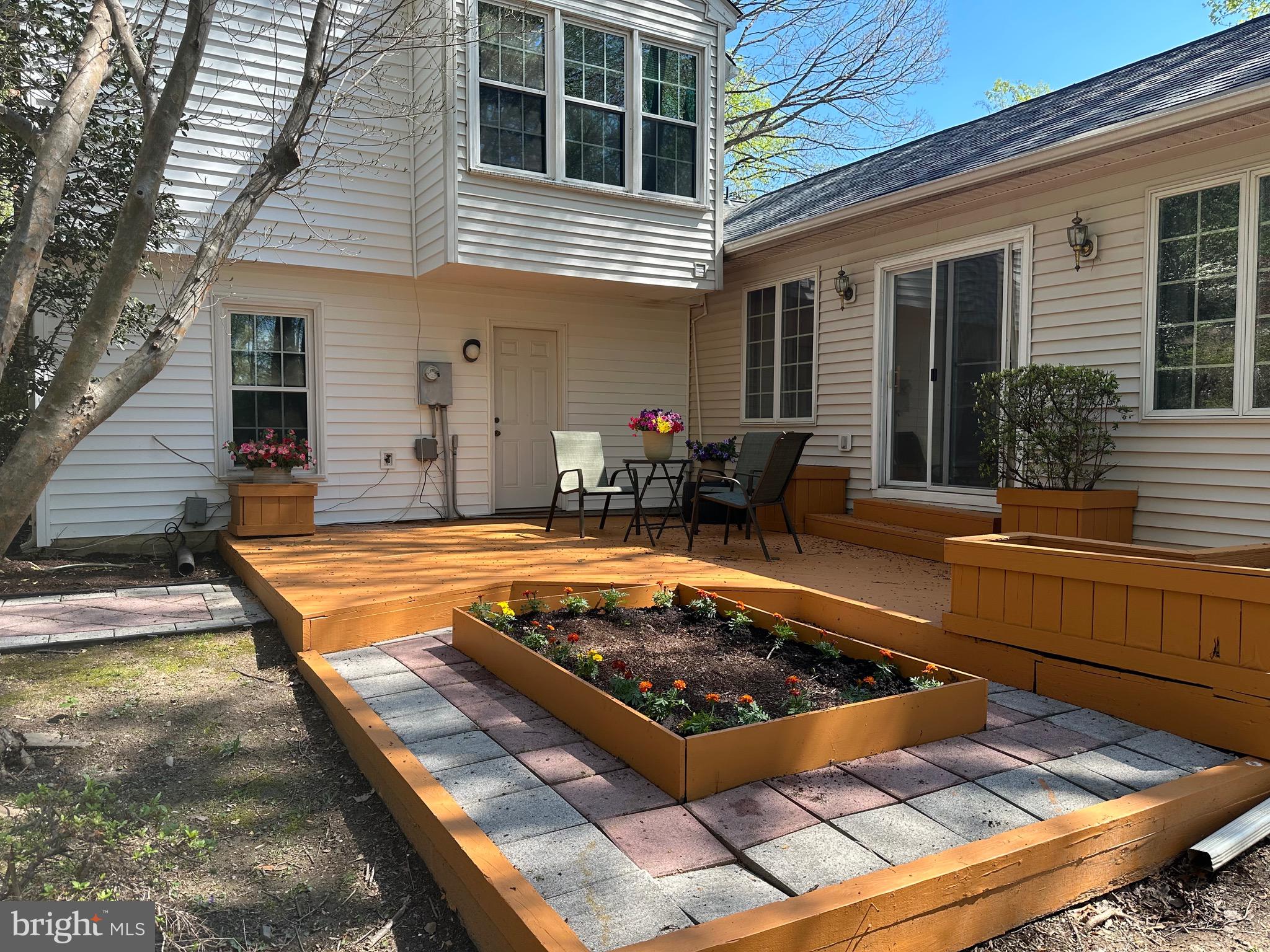 11104 Loran Road Great Falls, VA 22066 - Photo 20 of 27