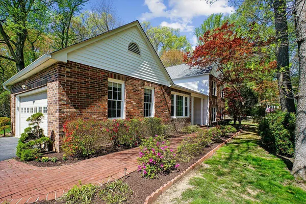 $1,159,000 | 11104 Loran Road, Great Falls, VA 22066
