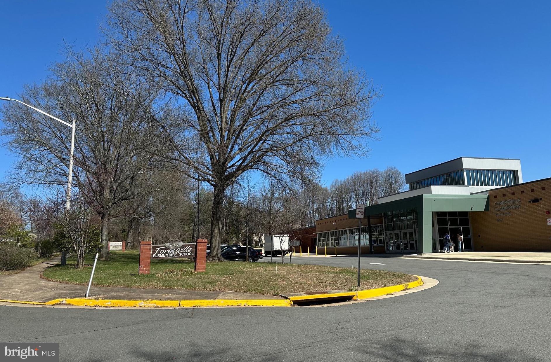 11104 Loran Road Great Falls, VA 22066 - Photo 24 of 27