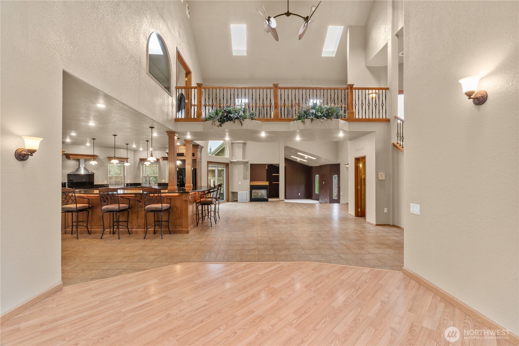100 9th Street South Montesano, WA 98563 - Photo 3 of 40 a view of a living room and chandelier