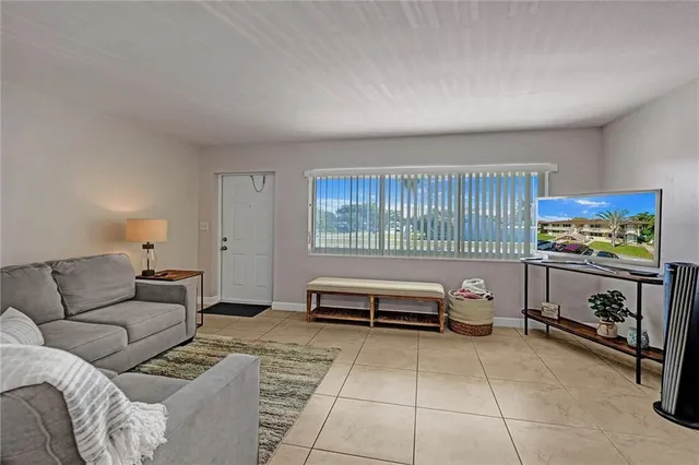 $2,000,000 | 2131 Northeast 40th Court, Lighthouse Point, FL 33064