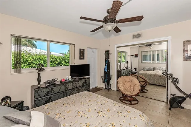 $2,000,000 | 2131 Northeast 40th Court, Lighthouse Point, FL 33064