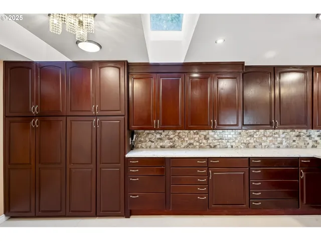 $499,999 | 5050 Northeast 91st Avenue, Portland, OR 97220