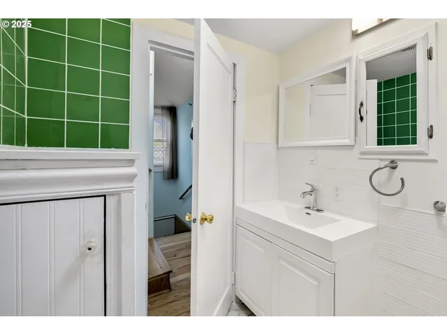 $499,999 | 5050 Northeast 91st Avenue, Portland, OR 97220