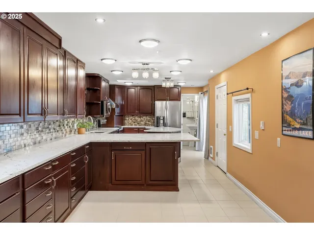 $499,999 | 5050 Northeast 91st Avenue, Portland, OR 97220