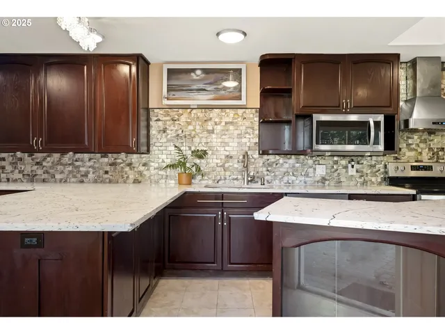 $499,999 | 5050 Northeast 91st Avenue, Portland, OR 97220