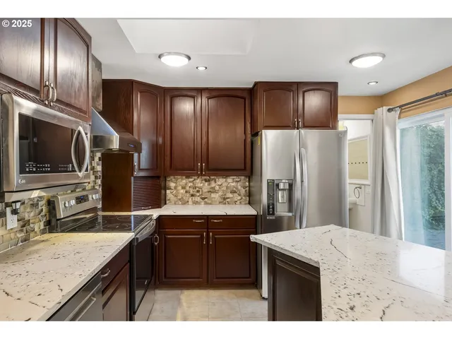 $499,999 | 5050 Northeast 91st Avenue, Portland, OR 97220