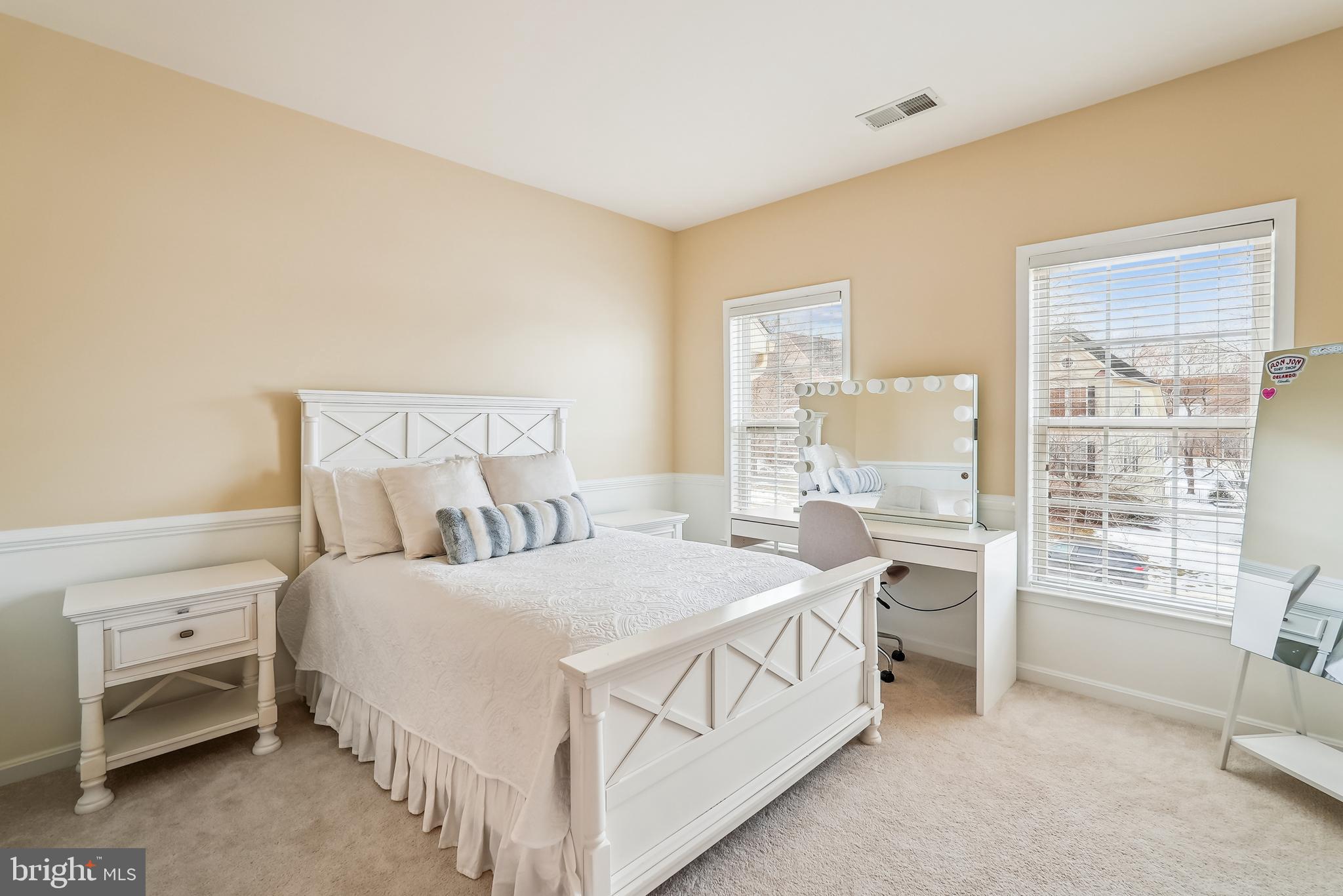 42801 Ridgeway Drive Broadlands, VA 20148 - Photo 31 of 40 a bedroom with a bed and a window