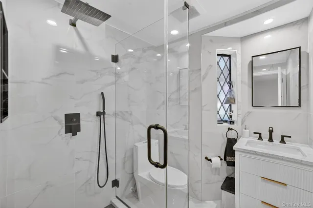 $1,395,000 | 20 Whistler Road, Scarsdale, NY 10583