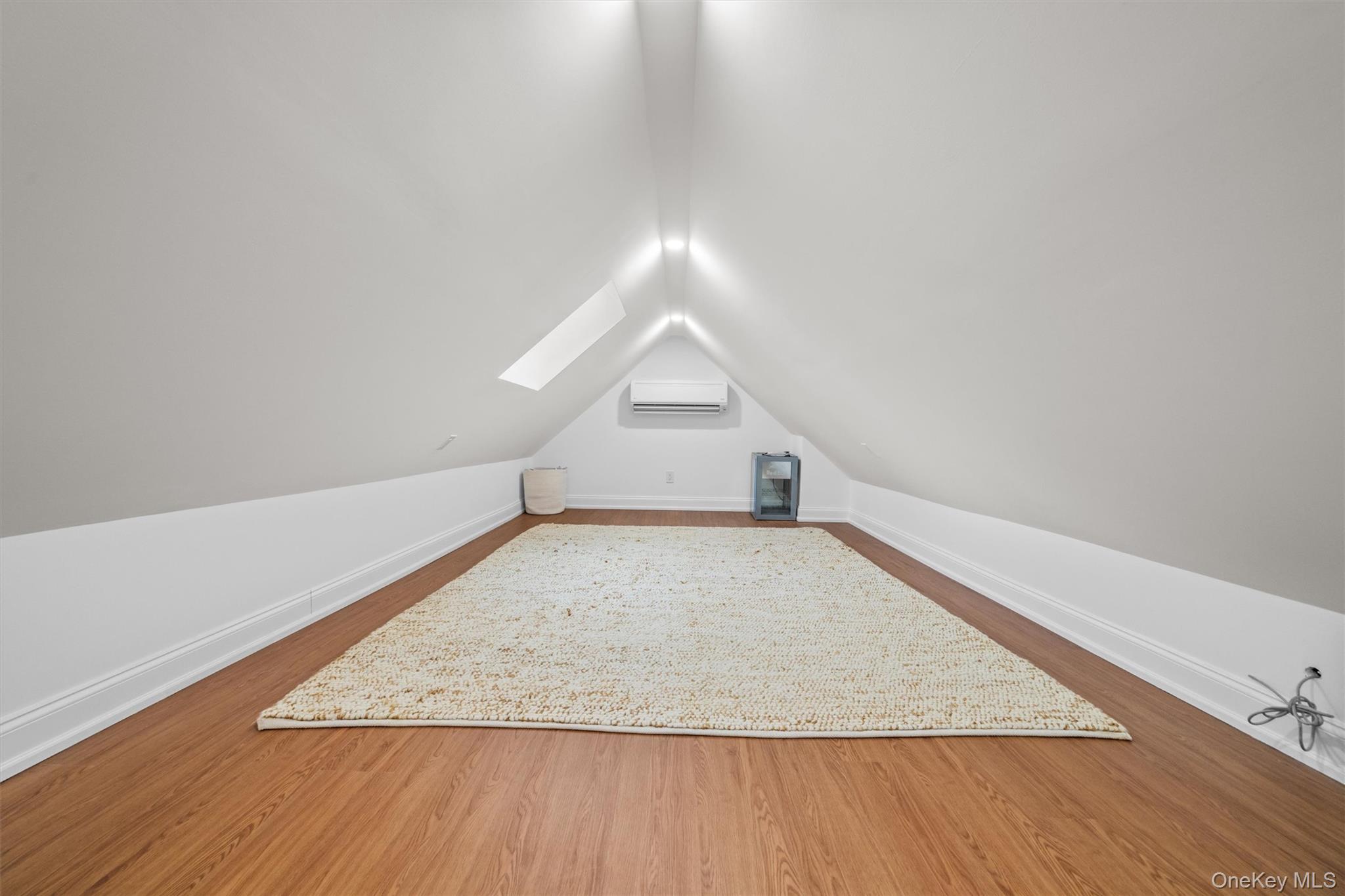 20 Whistler Road Scarsdale, NY 10583 - Photo 26 of 47 a view of a room with wooden floor and white walls