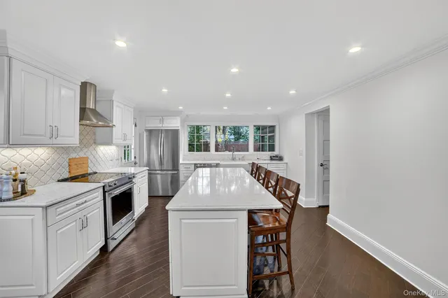 $1,395,000 | 20 Whistler Road, Scarsdale, NY 10583