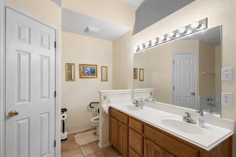 $237,000 | 620 Troxell Boulevard, Rhome, TX 76078
