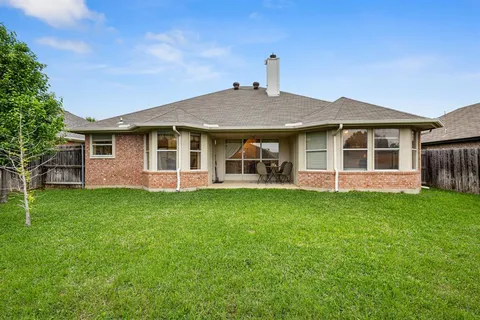 $237,000 | 620 Troxell Boulevard, Rhome, TX 76078