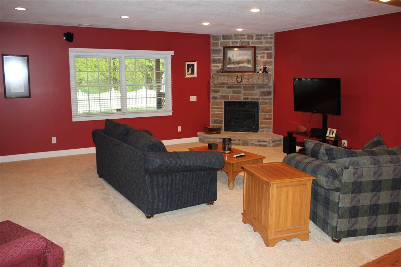 37 South Hunters Ridge Warsaw, IN 46582 - Photo 14 of 35 Gallery Image 14