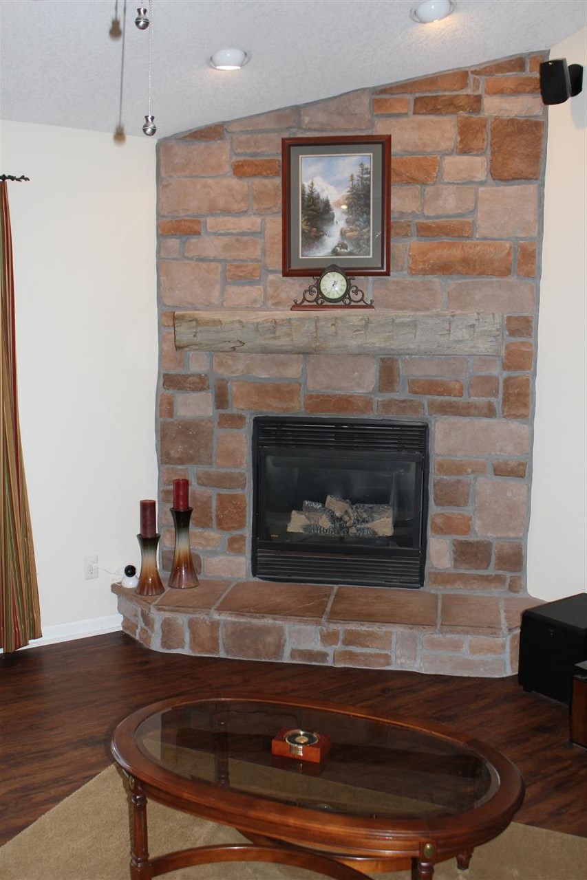 37 South Hunters Ridge Warsaw, IN 46582 - Photo 5 of 35 Gallery Image 5