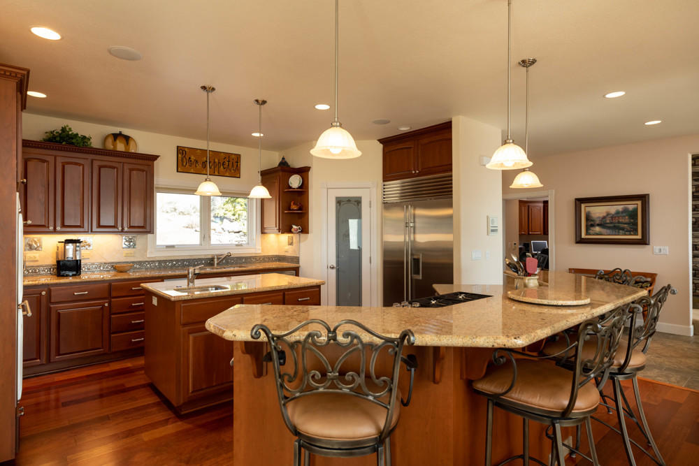 4426 Murrelet Road Klamath Falls, OR 97601 - Photo 12 of 54 Under Counter lights and Pantry
