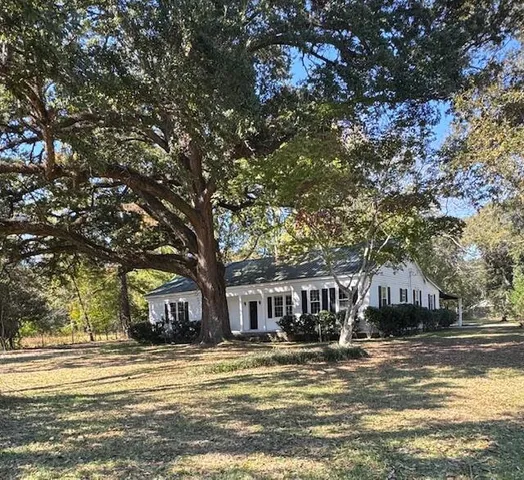 $2,400 | 113 White Fence Lane, Summerville, SC 29483