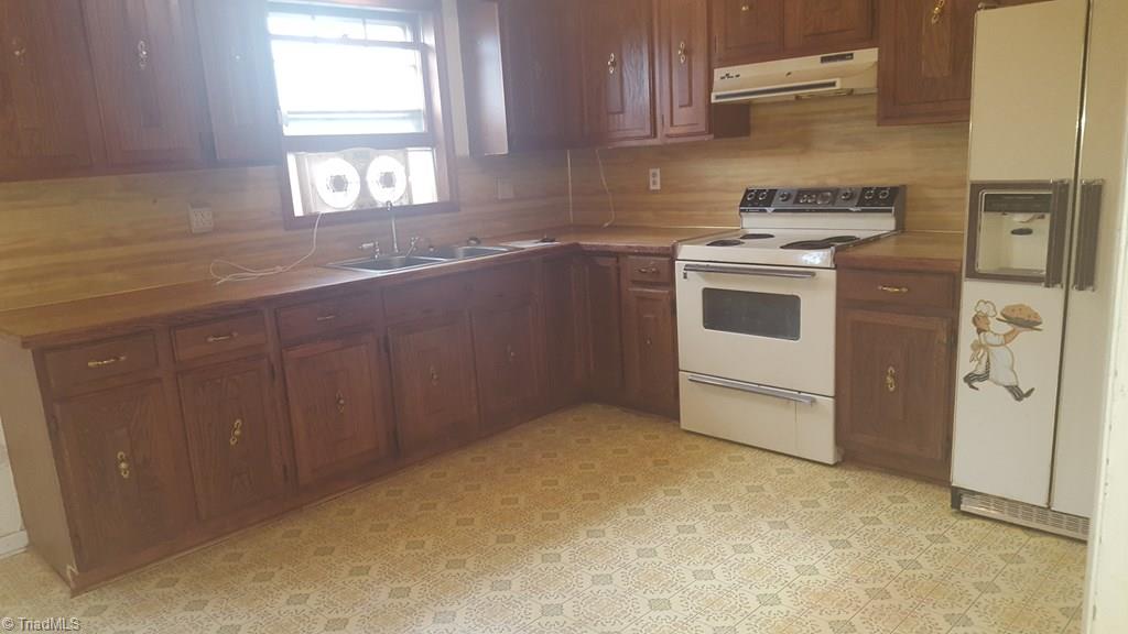 243 Mill Ridge Road North Wilkesboro, NC 28659 - Photo 8 of 26 Gallery Image 8