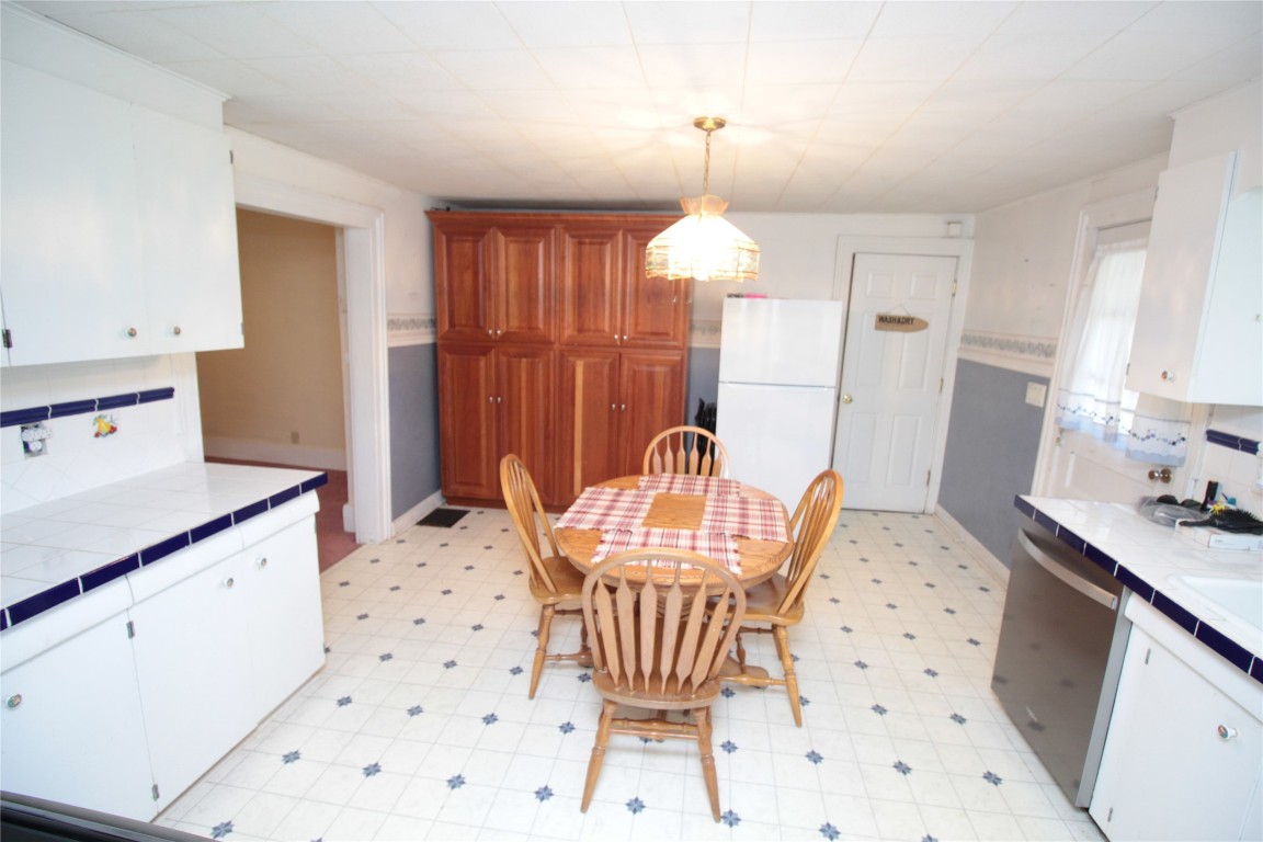 1049 Old State Road Binghamton, NY 13904 - Photo 7 of 45