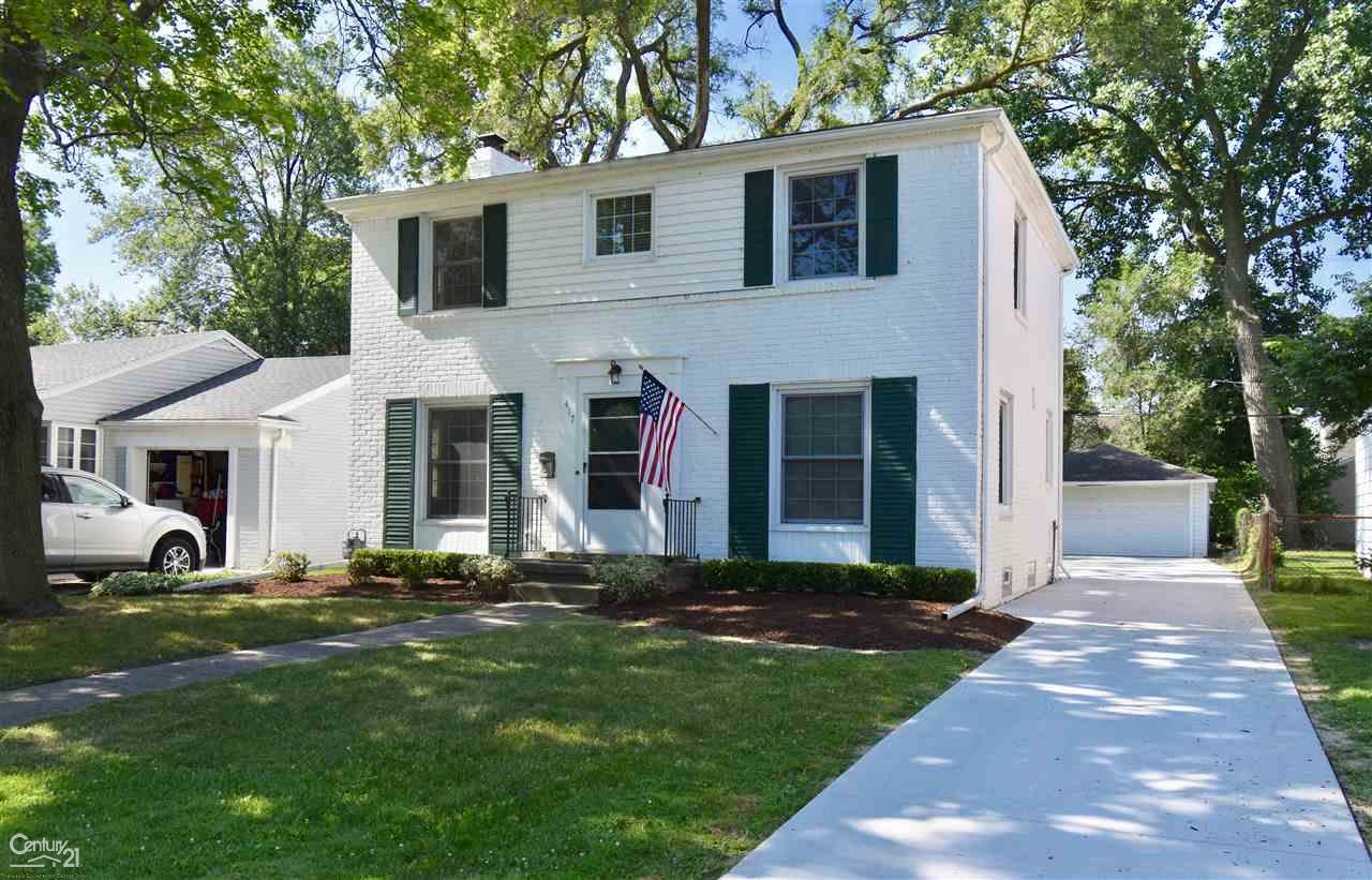 417 Moross Road Grosse Pointe Farms, MI 48236 - Photo 1 of 24