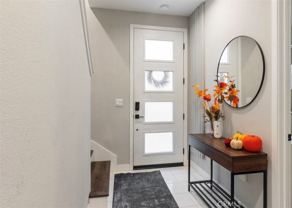 2111 Copper Walk Gardena, CA 90249 - Photo 3 of 33