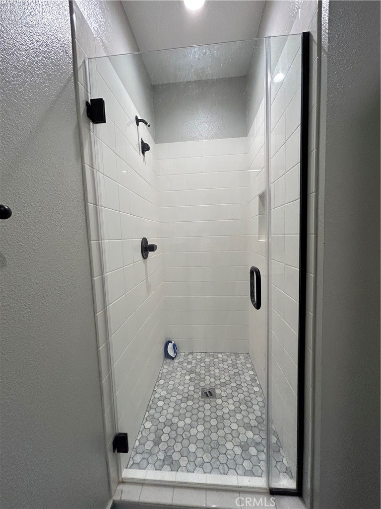 2111 Copper Walk Gardena, CA 90249 - Photo 7 of 33 a bathroom with a shower