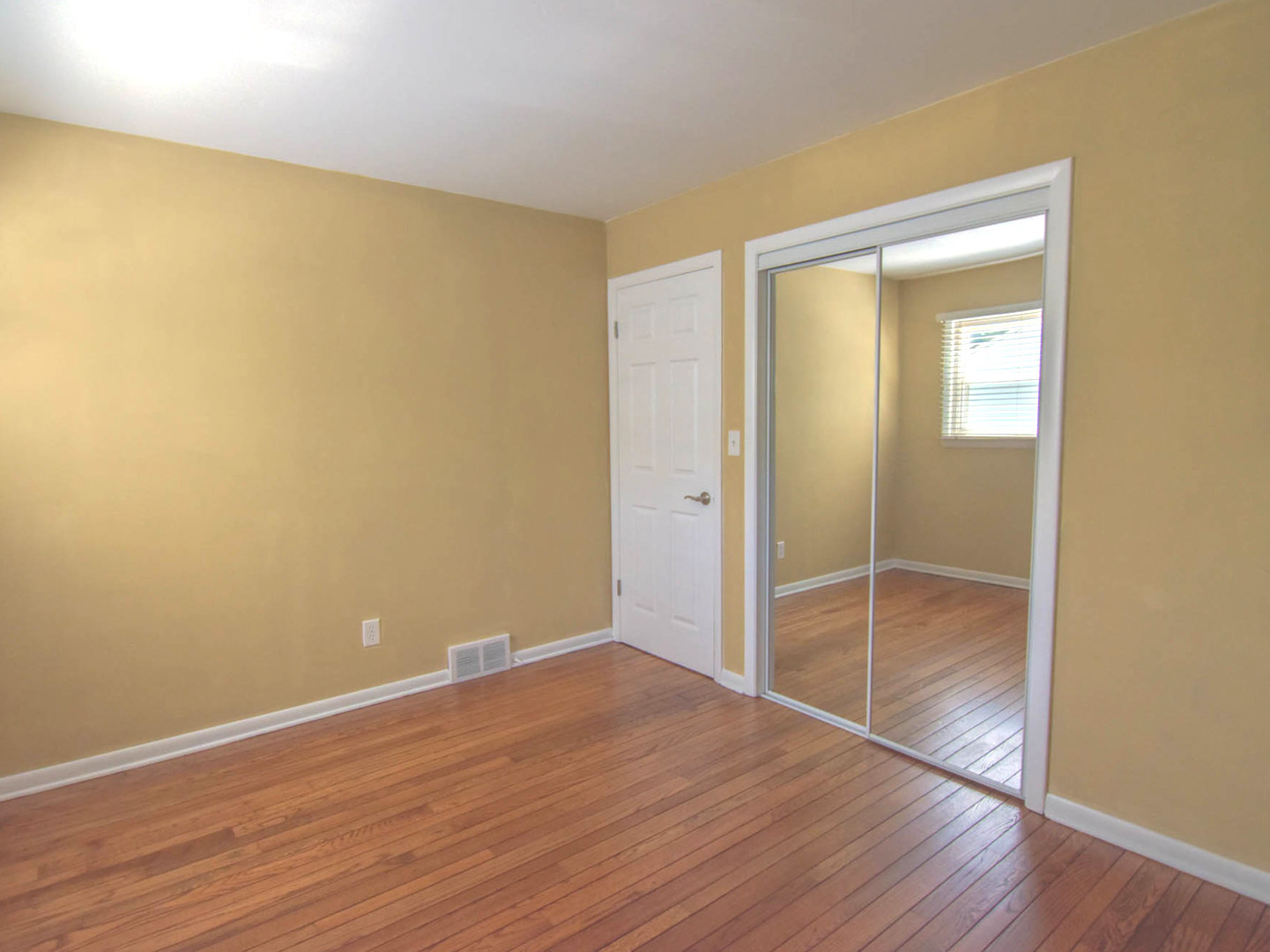 17863 West Greentree Road Grayslake, IL 60030 - Photo 10 of 24