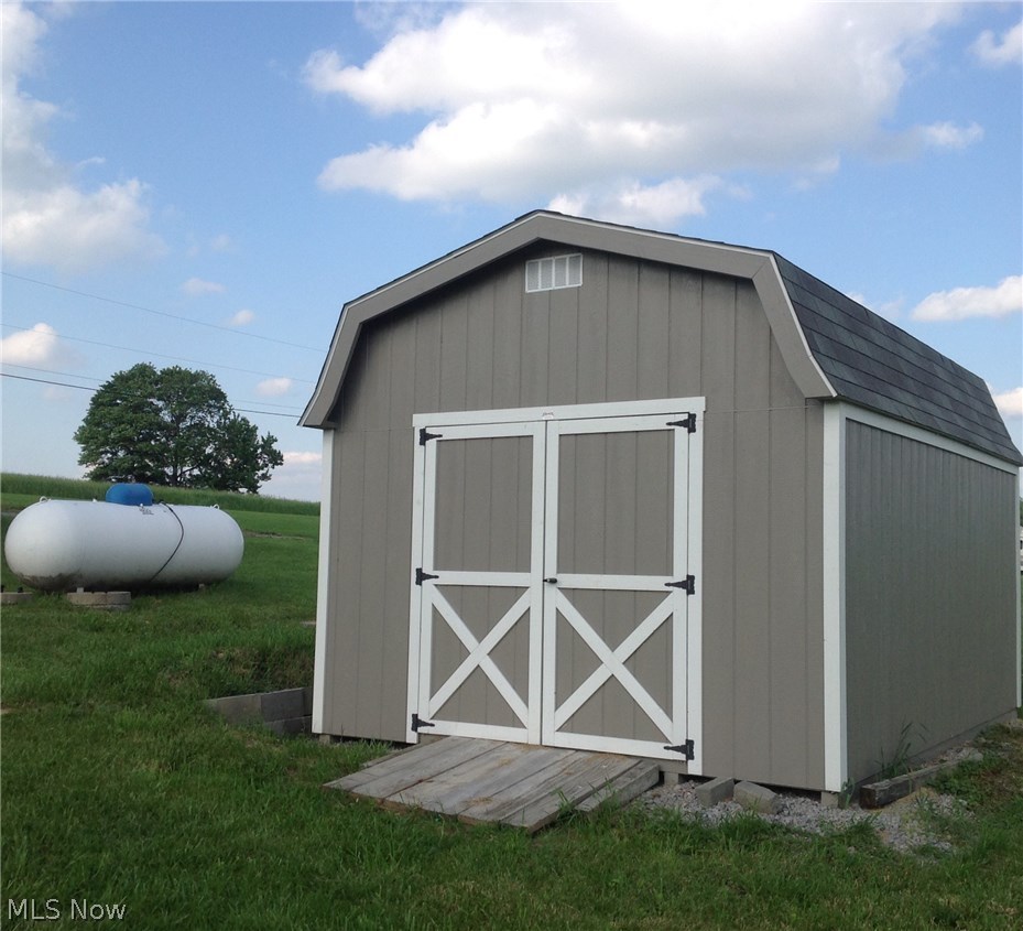 42301 Oak Ridge Road Wellsville, OH 43968 - Photo 6 of 15 Gallery Image 6