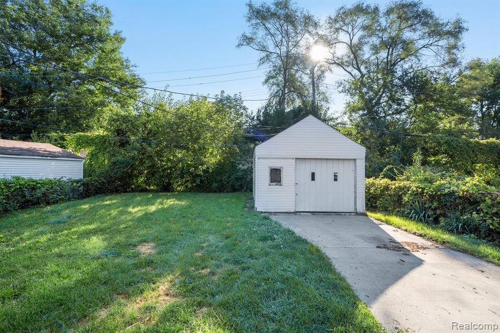 18680 Sunderland Road Detroit, MI 48219 - Photo 18 of 21