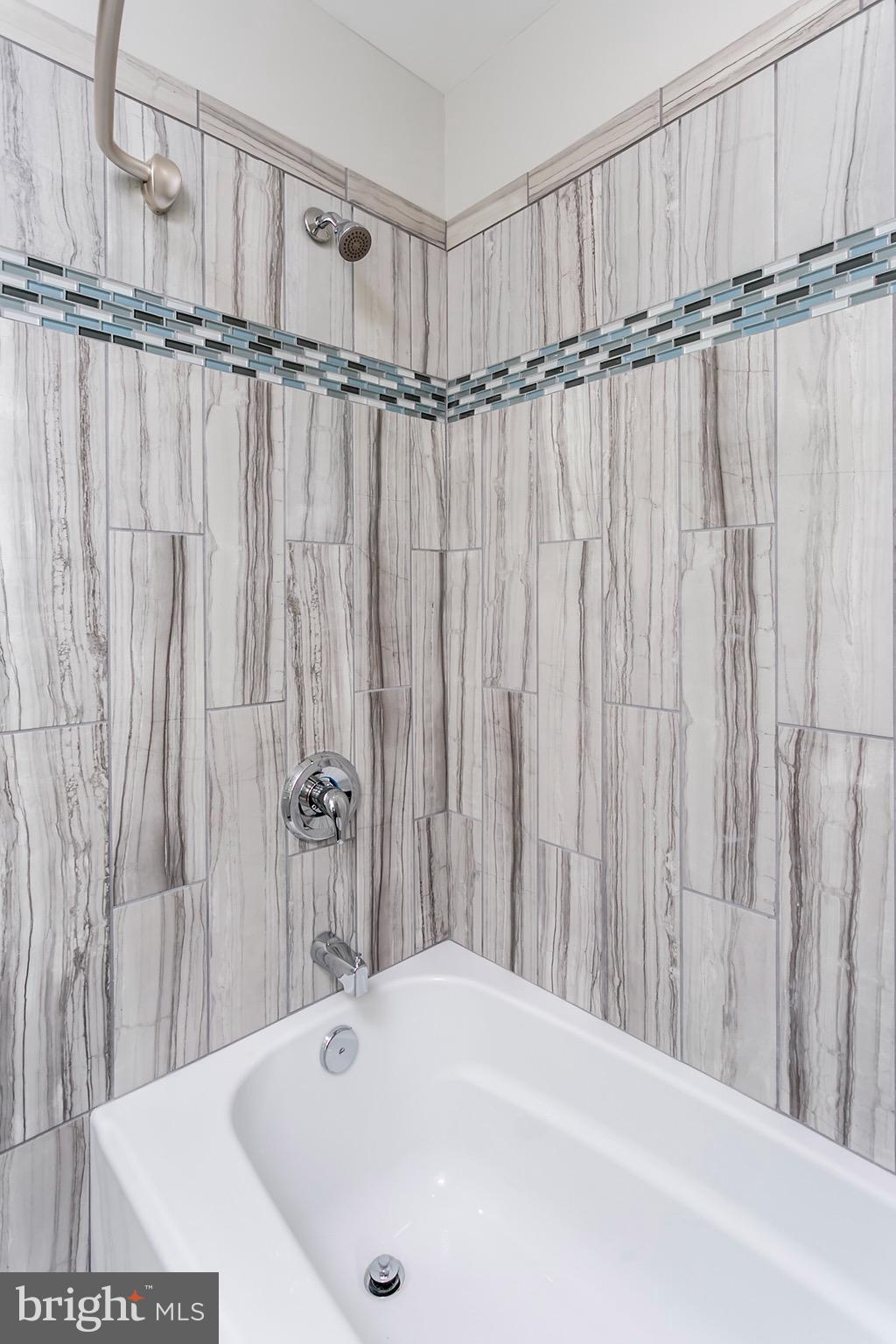 1232 Silverthorne Road Baltimore, MD 21239 - Photo 25 of 30 Bath