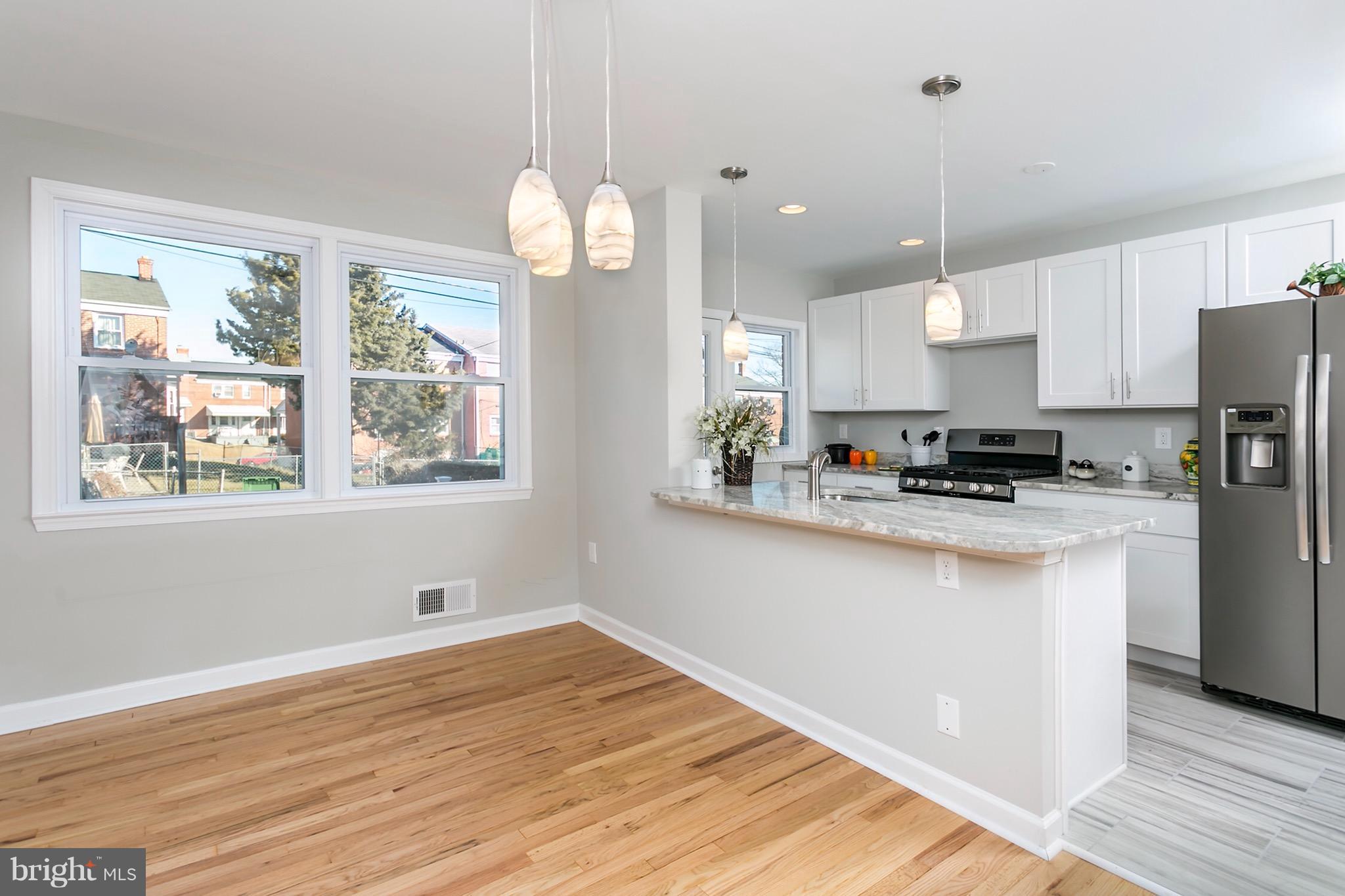 1232 Silverthorne Road Baltimore, MD 21239 - Photo 5 of 30 Dining Room