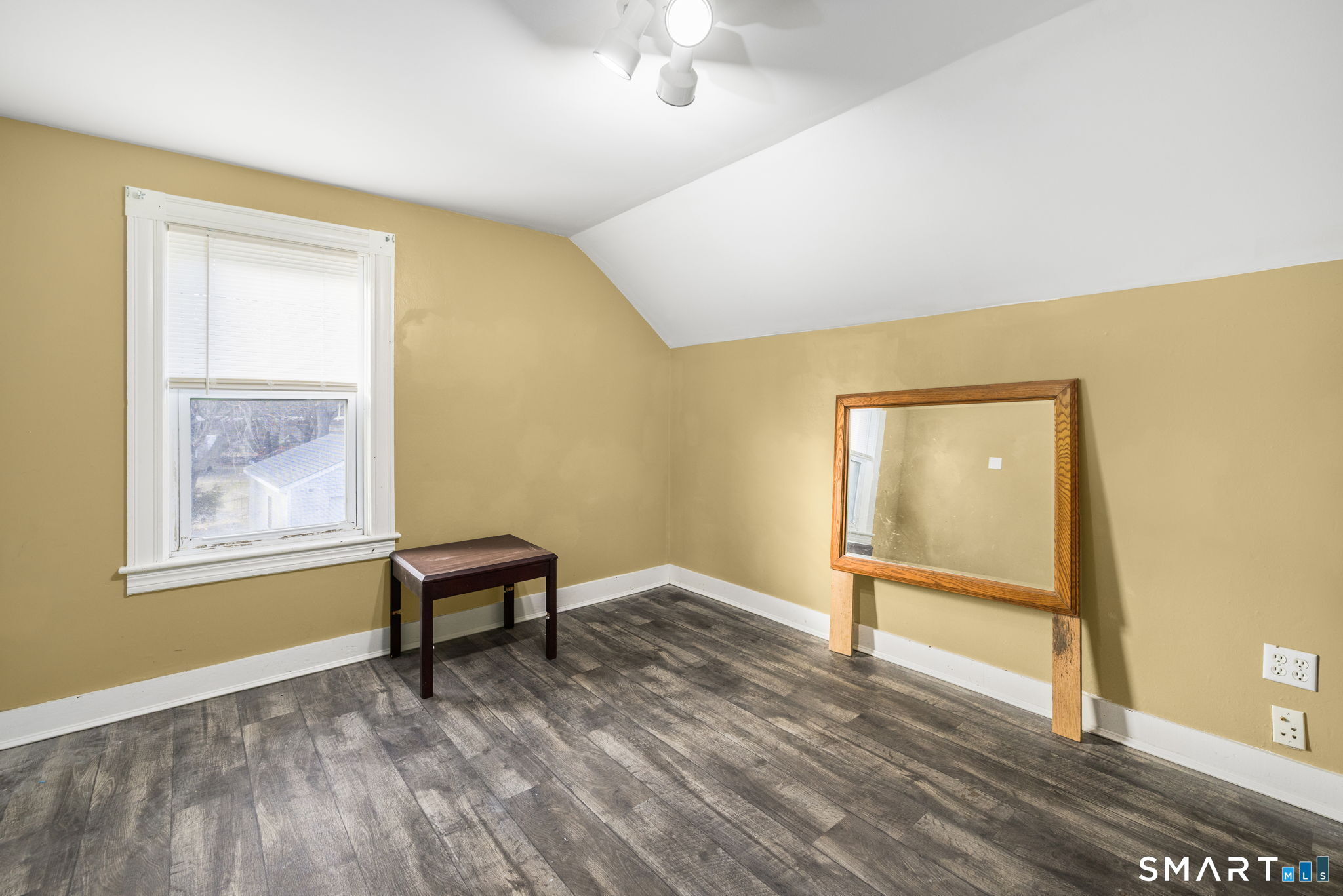 1567 Upper Maple Street Killingly, CT 06241 - Photo 19 of 36