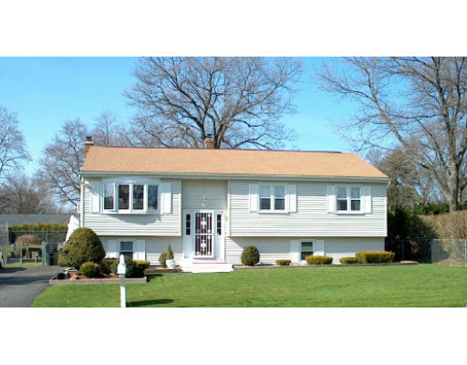 52 Deepfield Road Springfield, MA 01118 - Photo 1 of 1 Gallery Image 1