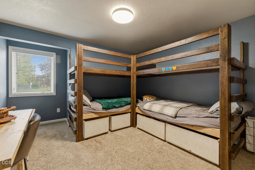 7464 Ruth Drive Klamath Falls, OR 97603 - Photo 29 of 47