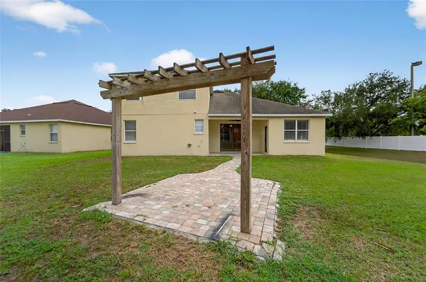 $550,000 | 2502 Bonterra Boulevard, Valrico, FL 33594