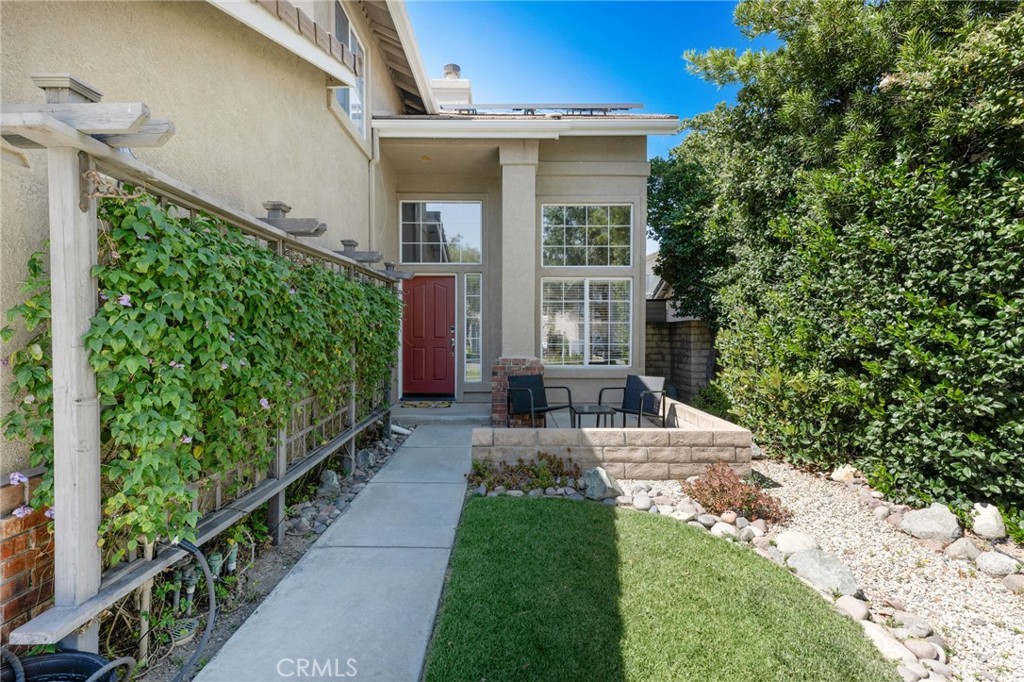 3843 San Gabriel Street Simi Valley, CA 93063 - Photo 7 of 52 a view of a back yard of the house